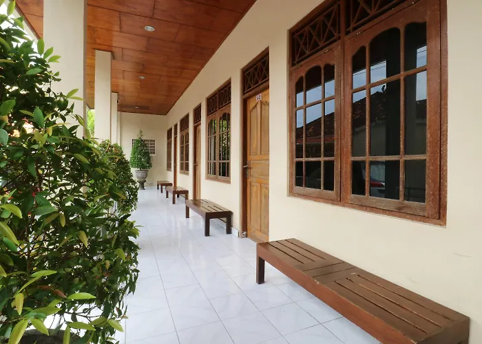 Warapsari Guest house Kuta (Bali)