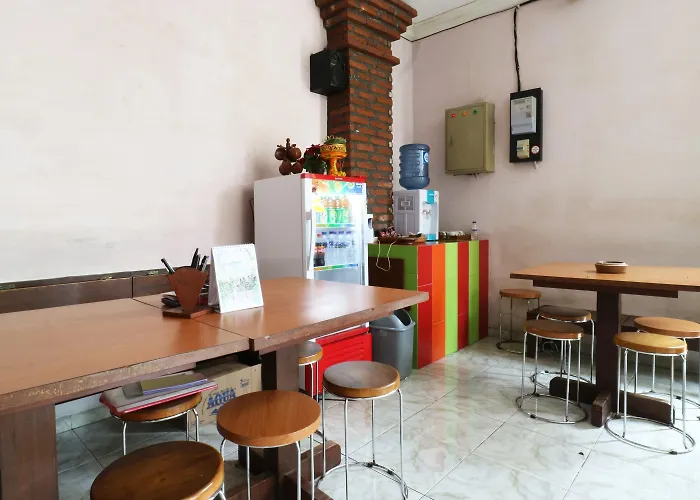 Guest house Warapsari 2*